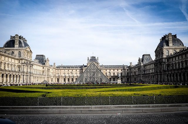 Louvre'i külastamine