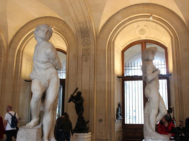 Mässaja vangistuses Michelangelo Louvre'is