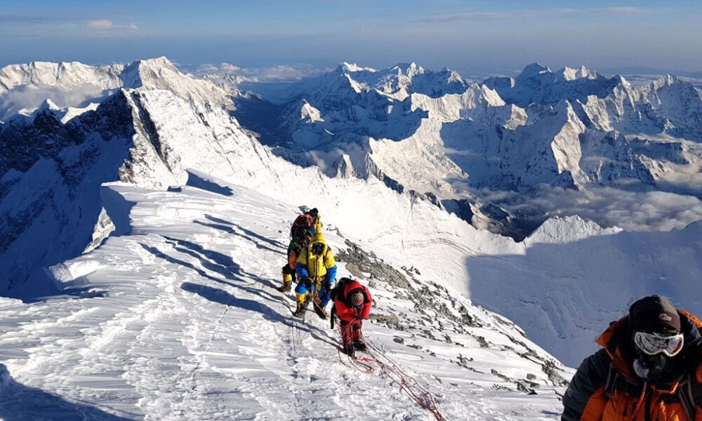 Mount Everest Ekspeditsiooni Maksumus