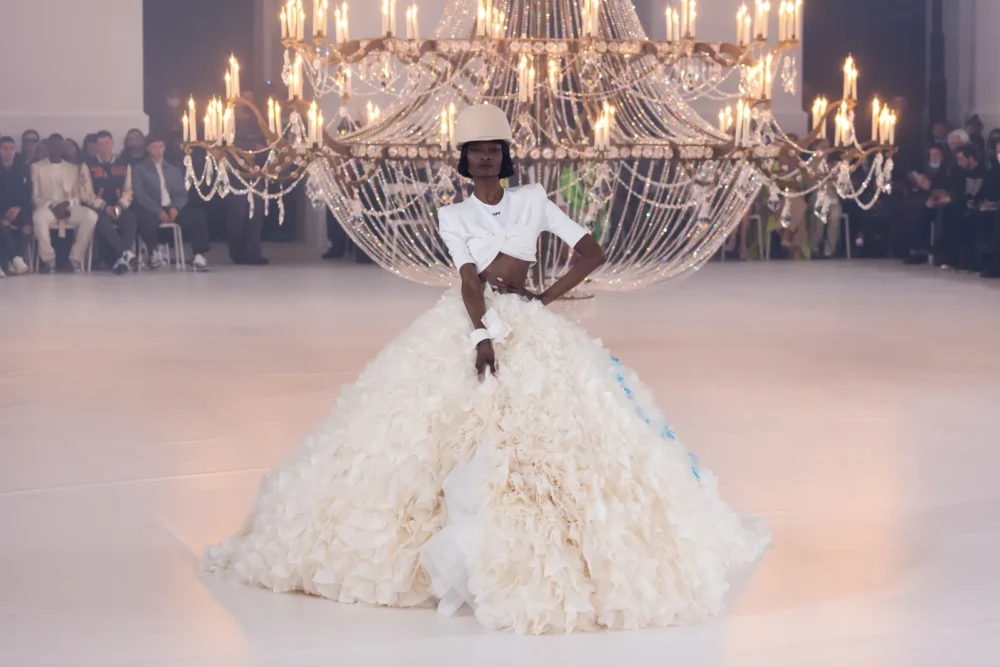 Moebränd Off White Erakordne Visioon