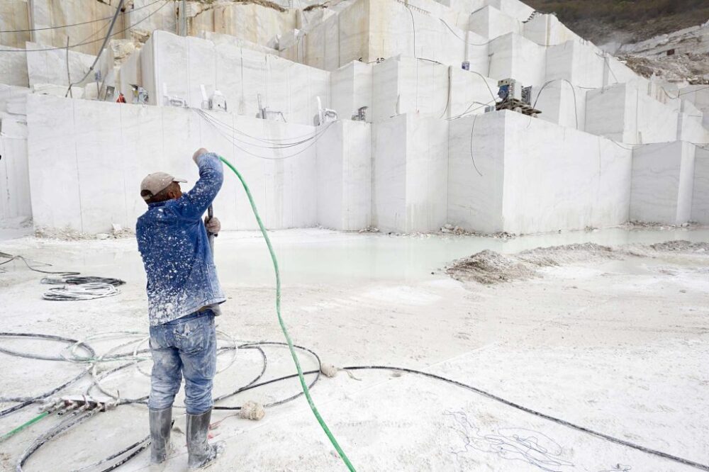 Carrara Z-marmor Kaevandamine
